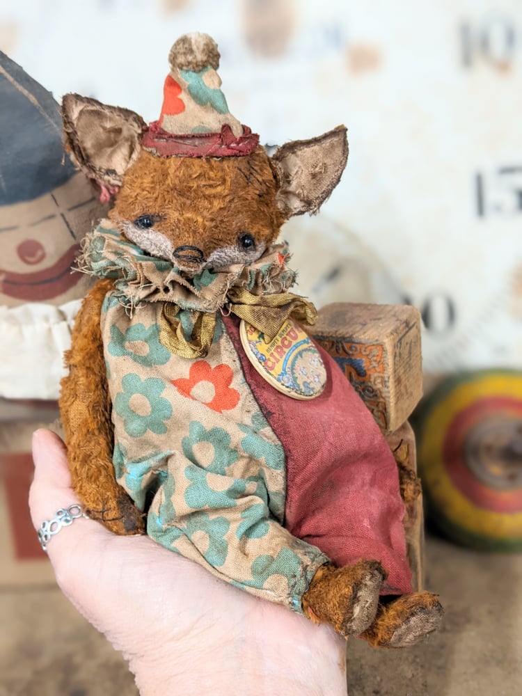 Image of NEW DESIGN - 8.5" Vintage Style Old Schoenhut Toy Circus FOX by Whendi's Bears..