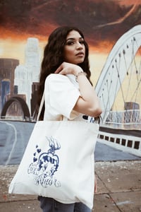 Image 1 of CON AMOR TOTE