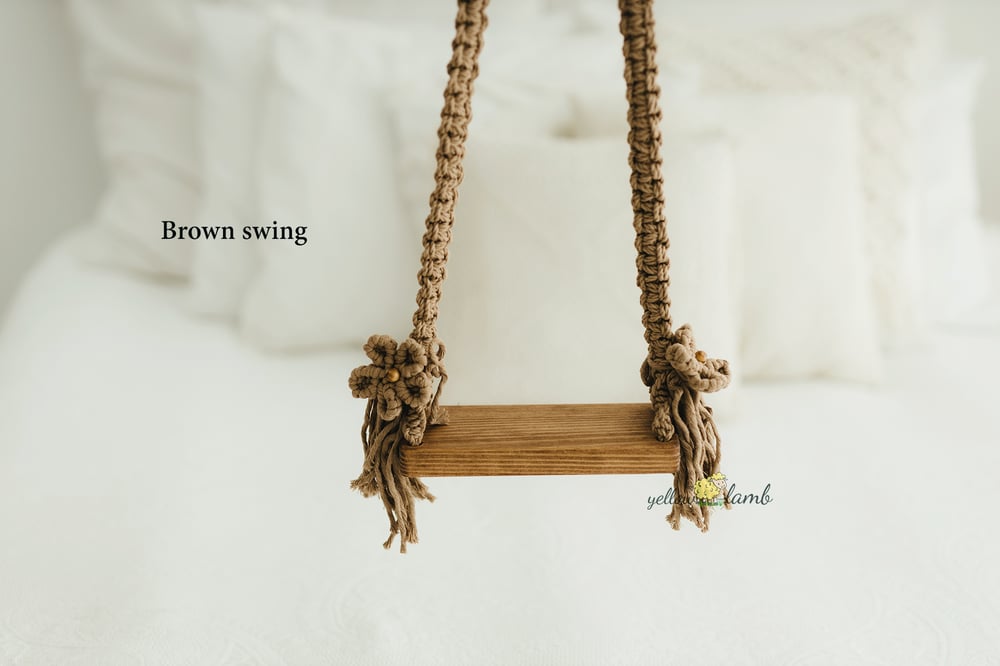 Image of « tiny macrame swing - cream and brown - #2 »