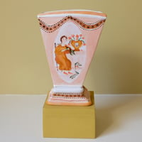 Image 1 of Arranging Flowers - Romantic Vase