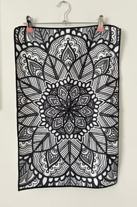 Image 2 of Microfibre Waffle Tea Towel - Mandala