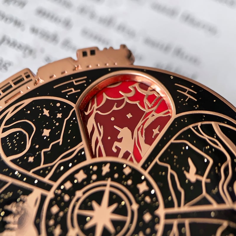 Spinning pin: Magical Train