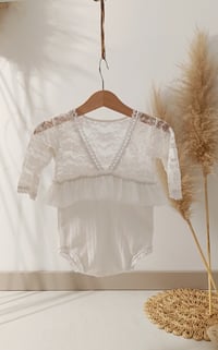 Image 3 of Sitter girls bodysuit - Lara | white | 9-12 months | cake smash