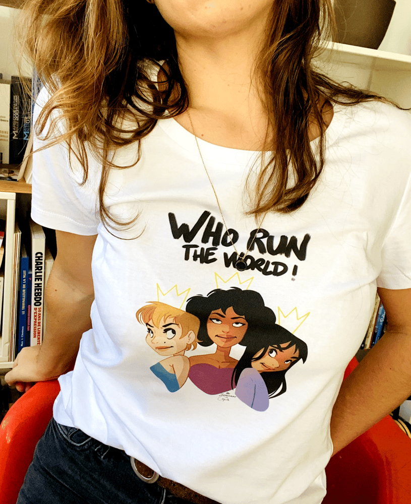 Image of Reste une taille M (38) - T-SHIRT femme WHO RUN THE WORLD - CYRIELLE PISAPIA