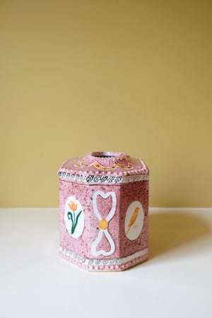 Image of Manganese Caddy - Romantic Vase 