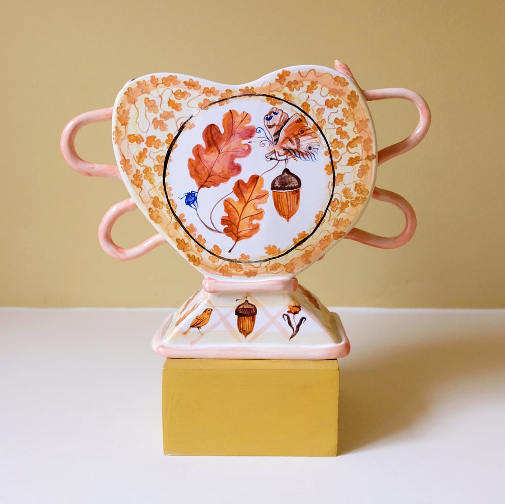 Image of English Oak - Romantic Vase