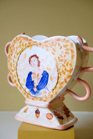 Image of English Oak - Romantic Vase 
