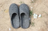 Image 1 of Natural wool slippers without heal