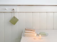 Image 3 of Petit torchon en tricot 