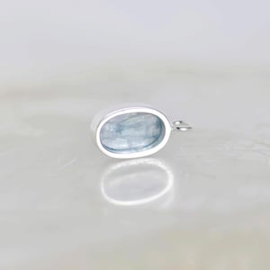 Image of Aqua Blue Kyanite crystal form oval shape mixed cut silver necklace