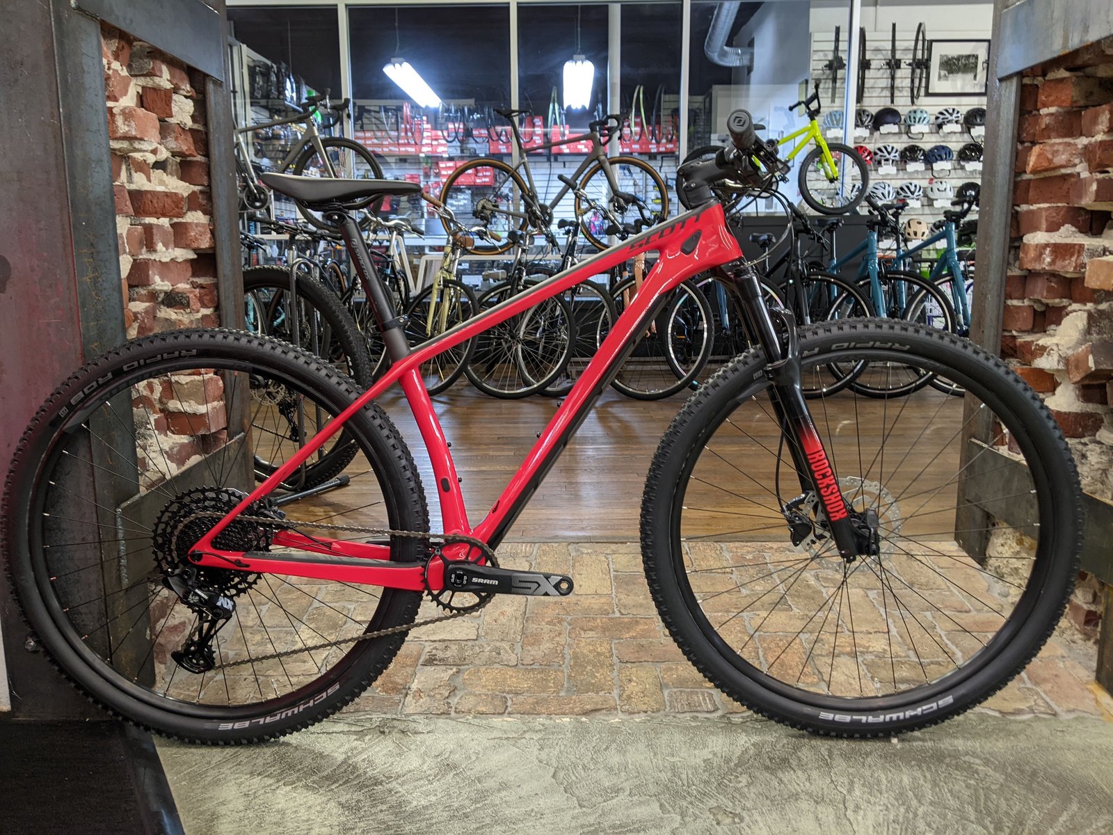 Scott Scale 940 - Red | Victory Bicycle Studio