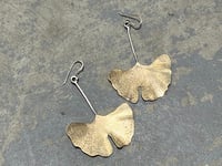 Image 2 of Ginkgo earrings in silver and brass
