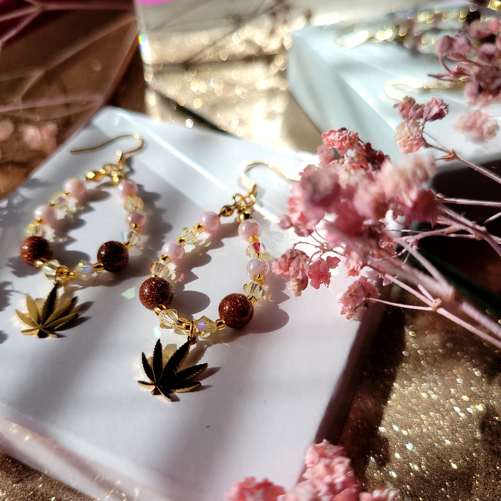 Image of "Pinking Kush" Earrings