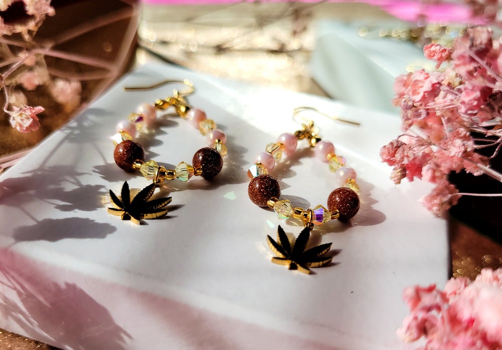Image of "Pinking Kush" Earrings