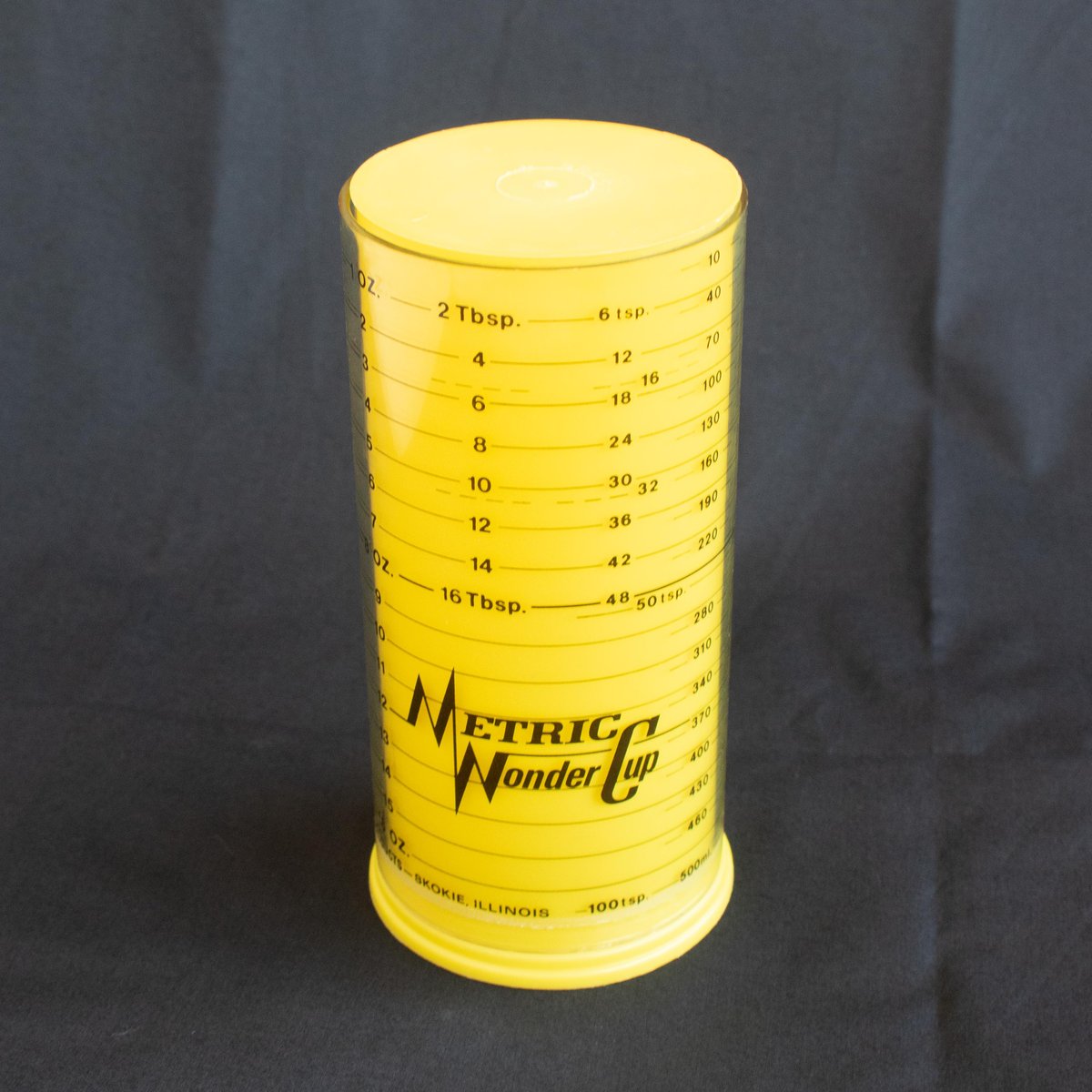Metric Wonder Cup Press Measuring Cup SpillProofLiquid