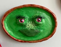 Image 5 of Kiwi Face
