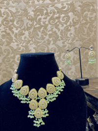 Image 4 of Lemon Green Bead Party Necklace & Earrings Set