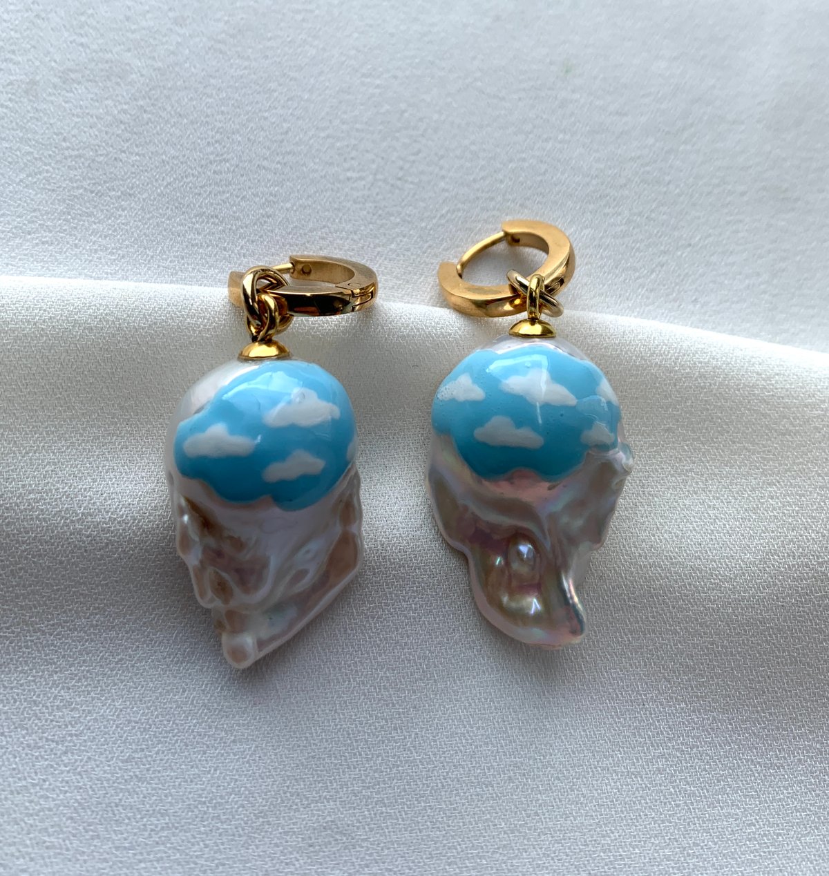Image of Baroque pearl earrings with drawings