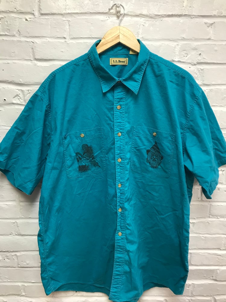 Image of VINTAGE L.L. BEAN ONE OFF BUTTON DOWN