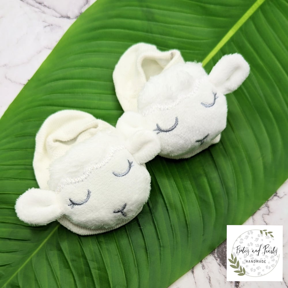 SLIPPER SOCKS: Sheep