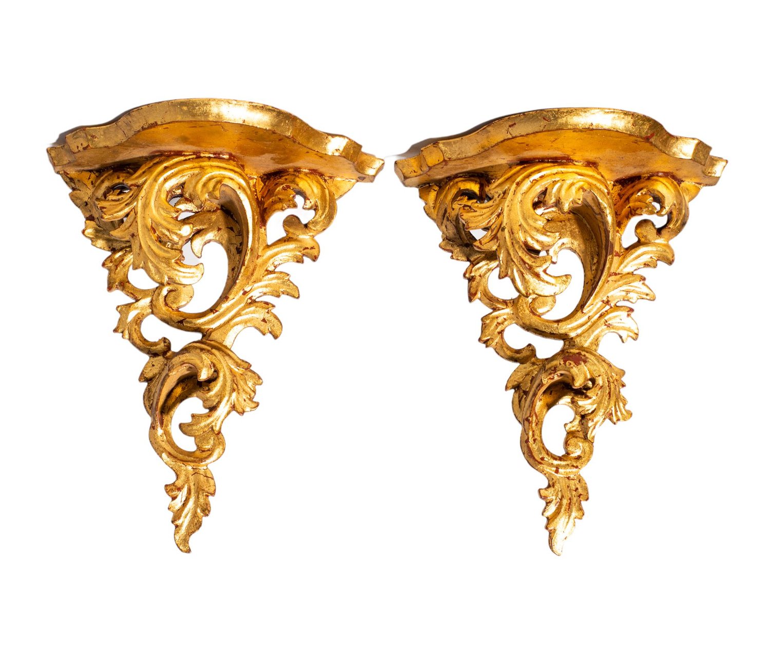 Image of Antique style mid-20th century Italian carved giltwood scrolling acanthi wall shelves