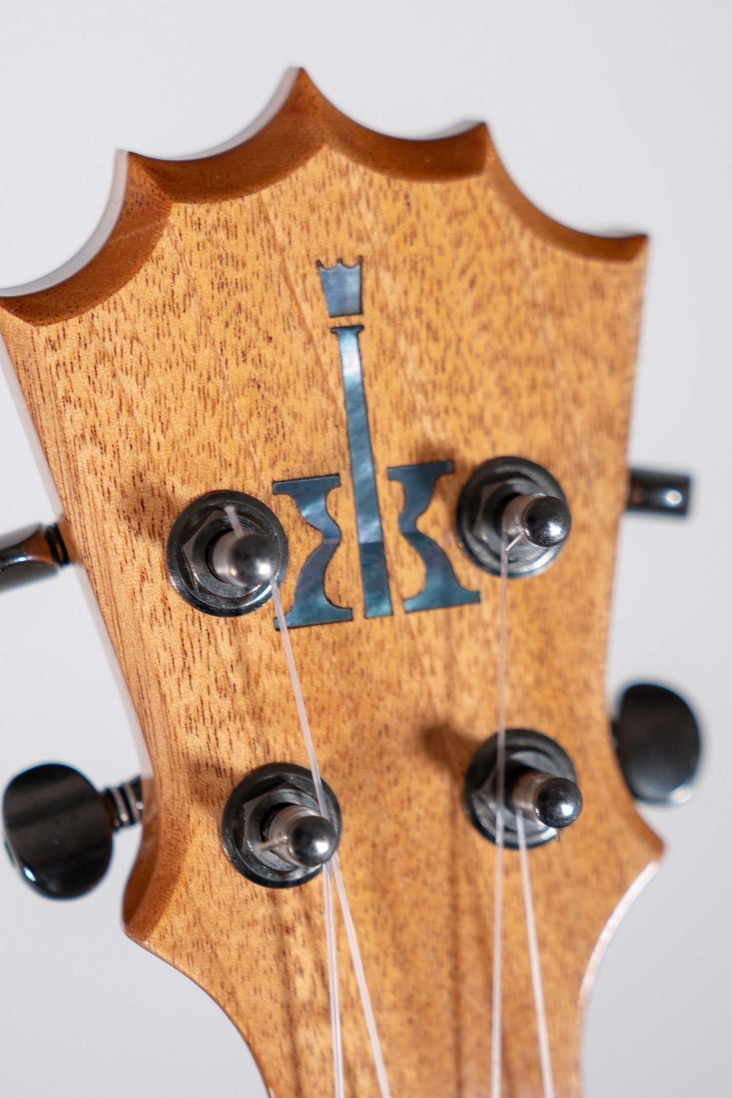 Image of Custom Nail inlaid KoAloha KTM-00 Koa Tenor