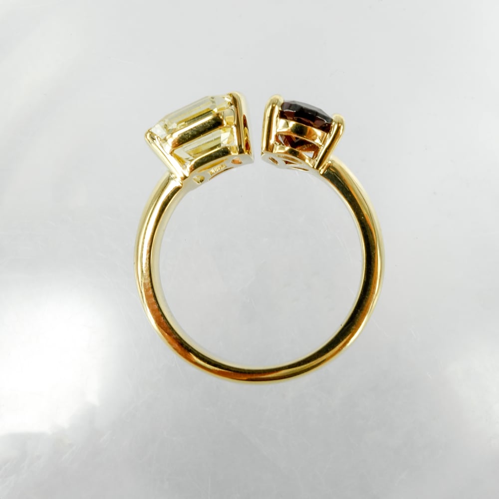 Image of 9ct yellow gold split ring set with Garnet & Citrine. Pj5960