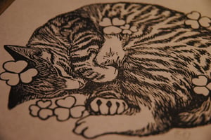 Chat et trèfles - linogravure originale