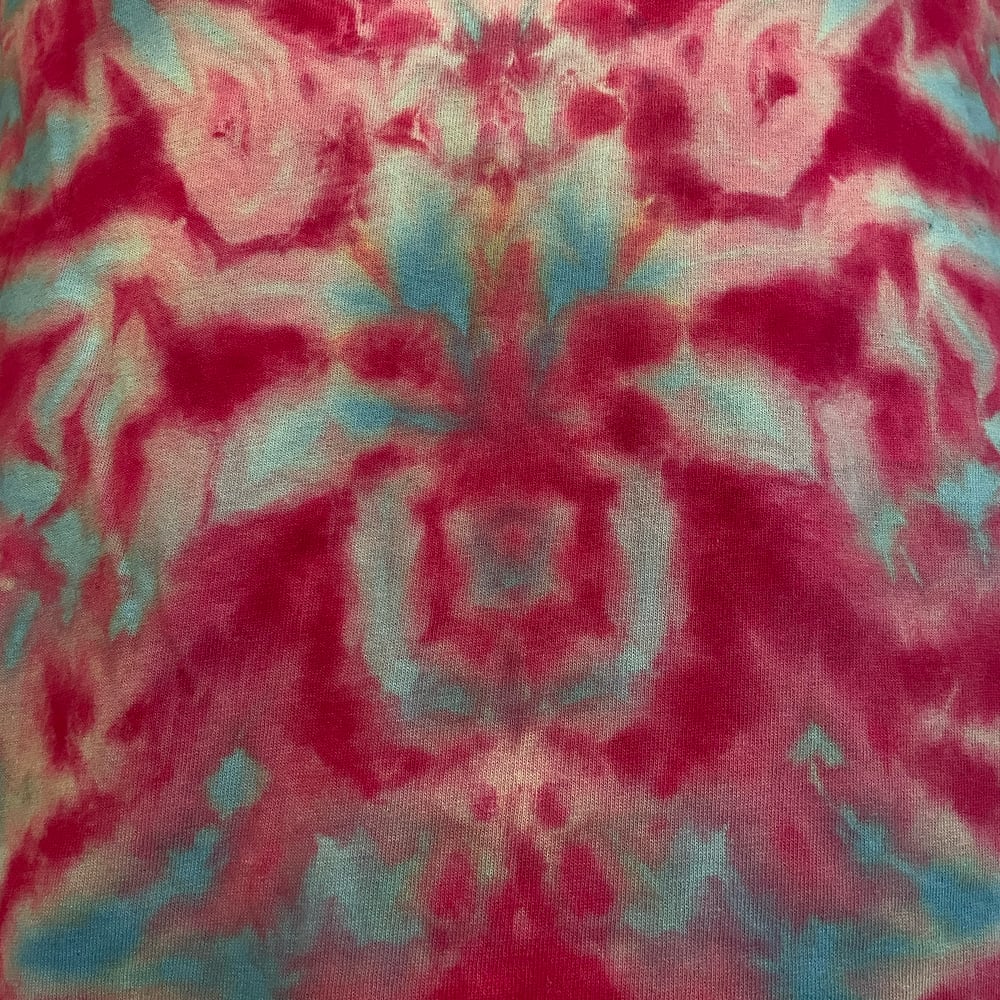 COTTON CANDY SCRUNCH TIE DYE TEE SIZE SMALL