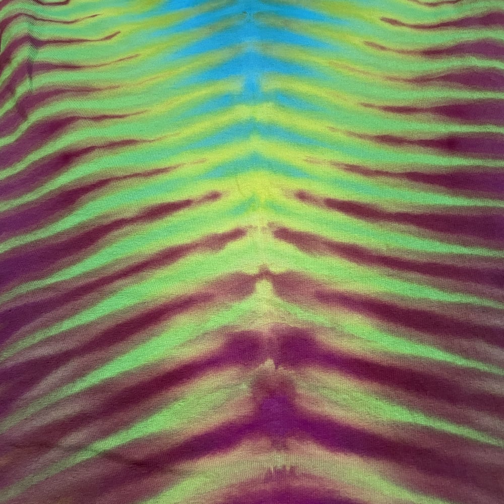 RAINBOW DRIPPY V TIE DYE TEE SIZE SMALL