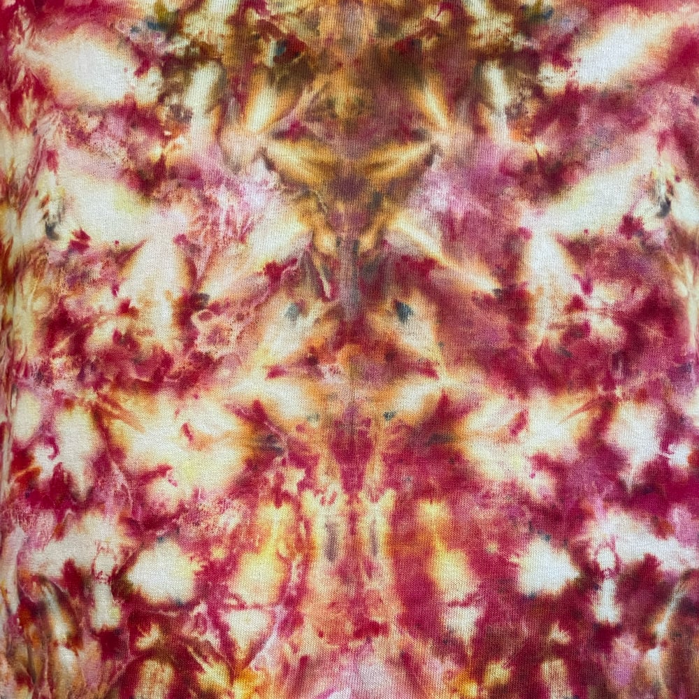 FIRE SCRUNCH TIE DYE TEE SIZE SMALL