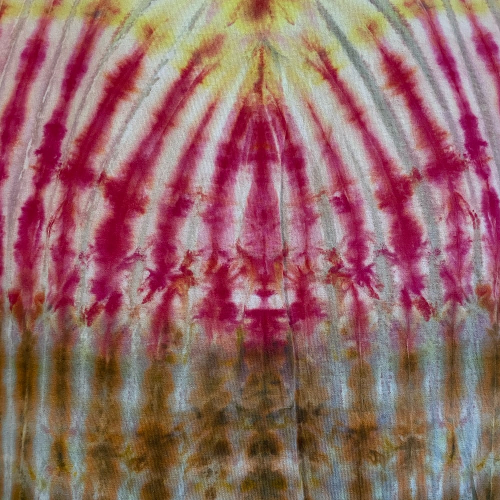 AUTUMN MELT TIE DYE TEE SIZE MEDIUM