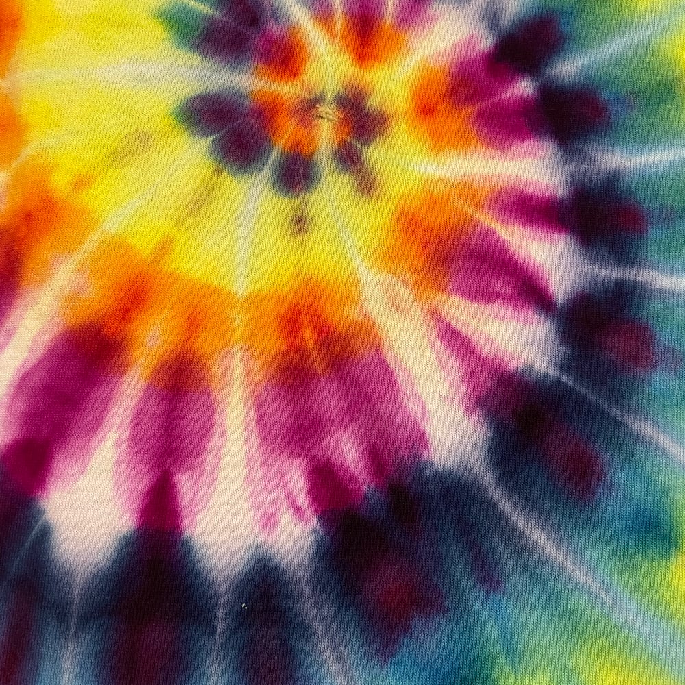 RAINBOW SPIRAL TIE DYE TEE UPCYCLED SIZE LARGE (REPAIRED HOLES)