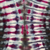 Image 4 of PLUM DOUBLE ARC TIE DYE TEE WOMEN'S SIZE LARGE