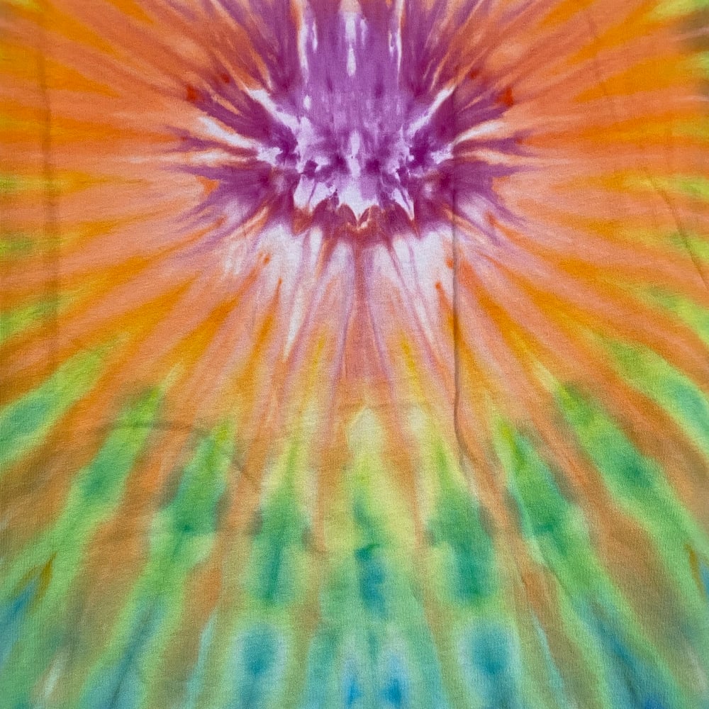 PINK RAINBOW SUNBURST TIE DYE TEE SIZE LARGE