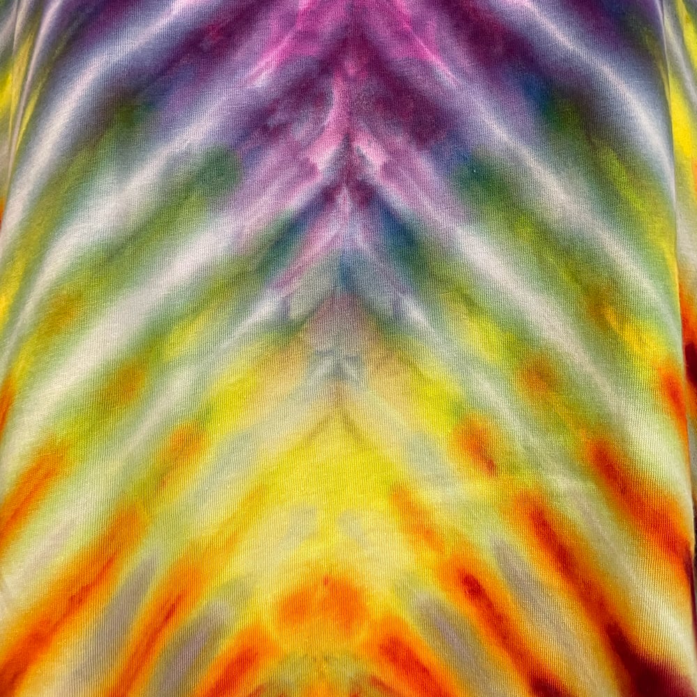 PINK RAINBOW DRIPPY V TIE DYE TEE WOMEN'S SIZE LARGE