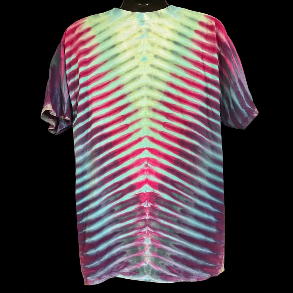 TROPICAL DRIPPY V TIE DYE TEE SIZE XL
