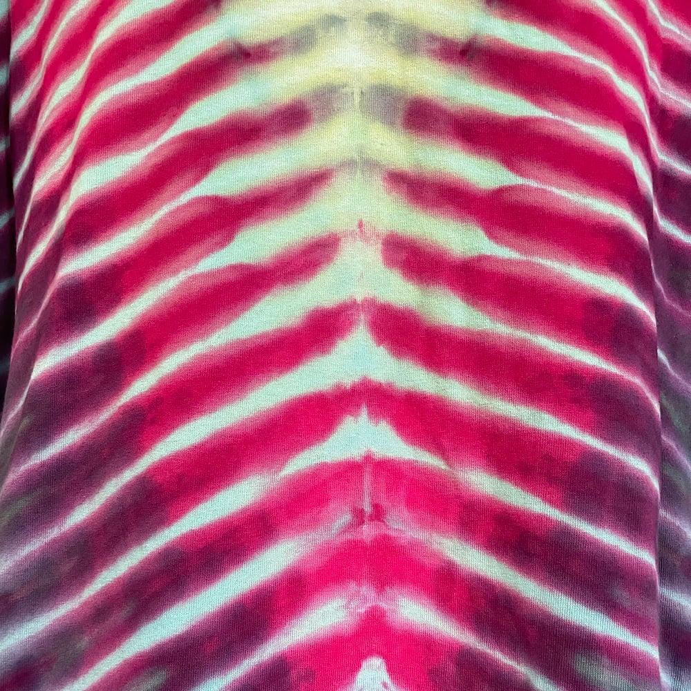 TROPICAL DRIPPY V TIE DYE TEE SIZE XL