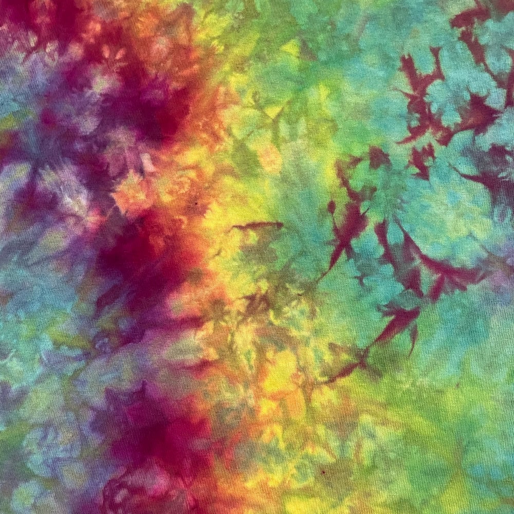 RAINBOW CRUSH STEALIE TIE DYE YOUTH TEE SIZE LARGE
