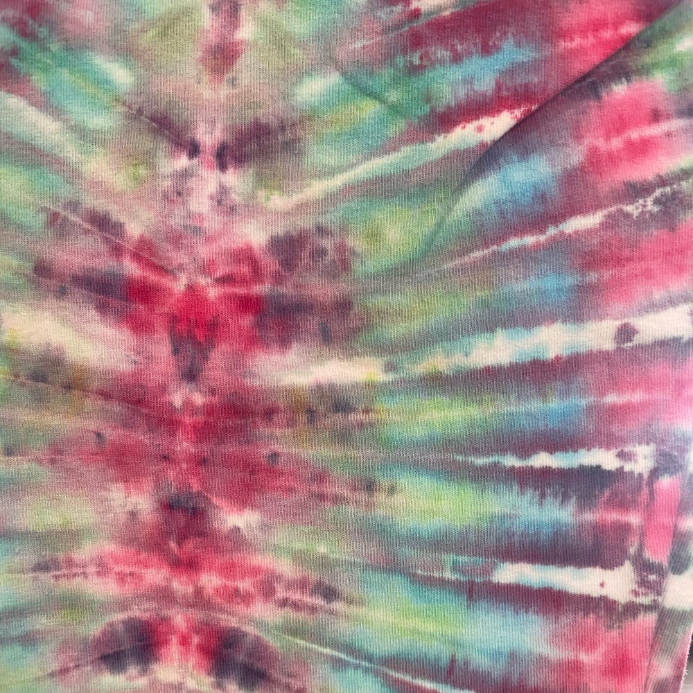 SHERBERT WIGGLE TIE DYE CAPRI LEGGINGS WOMEN'S SIZE LARGE