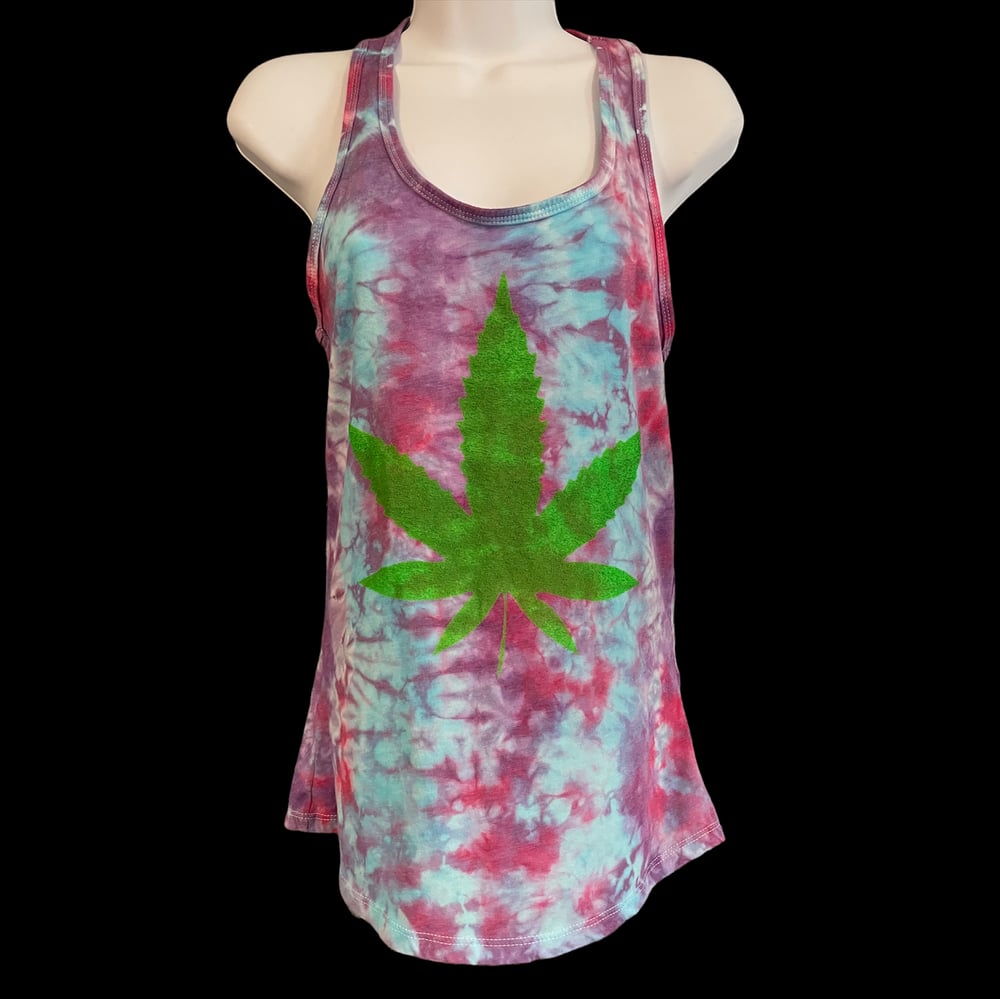 PURPLE PAINTED WEED LEAF TIE DYE TANK TOP WOMEN'S MULTIPLE SIZES