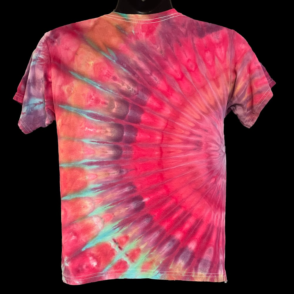 TROPICAL ARC TIE DYE YOUTH TEE SIZE LARGE