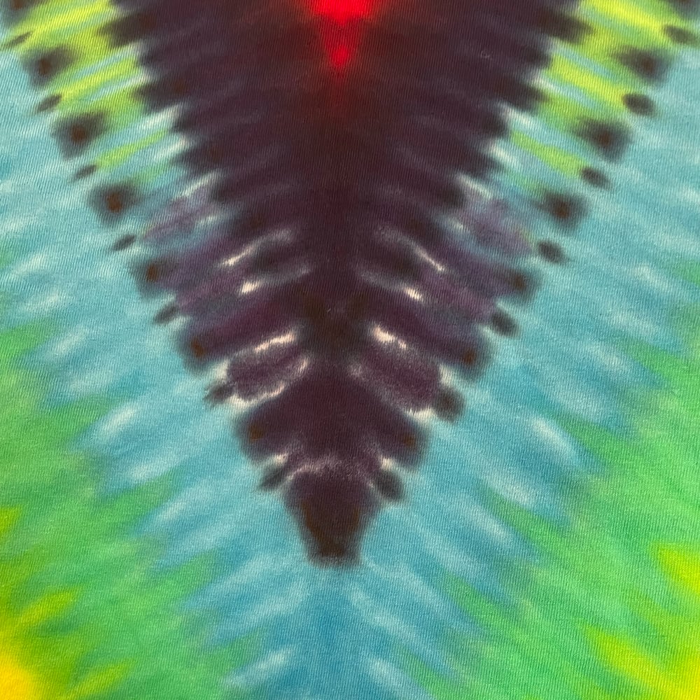 RAINBOW LIQUID V TIE DYE YOUTH TEE SIZE LARGE