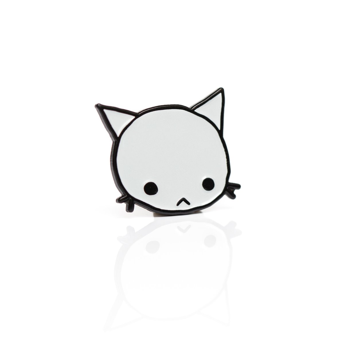 Cat face enamel pin