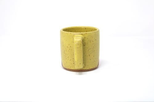 Image of Classic Angle Dip Mug - Lemon Creme, Speckled Clay