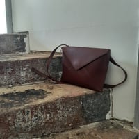 Image 4 of Enveloppe bordeaux (greasy leather)