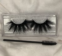 Lei Lashes