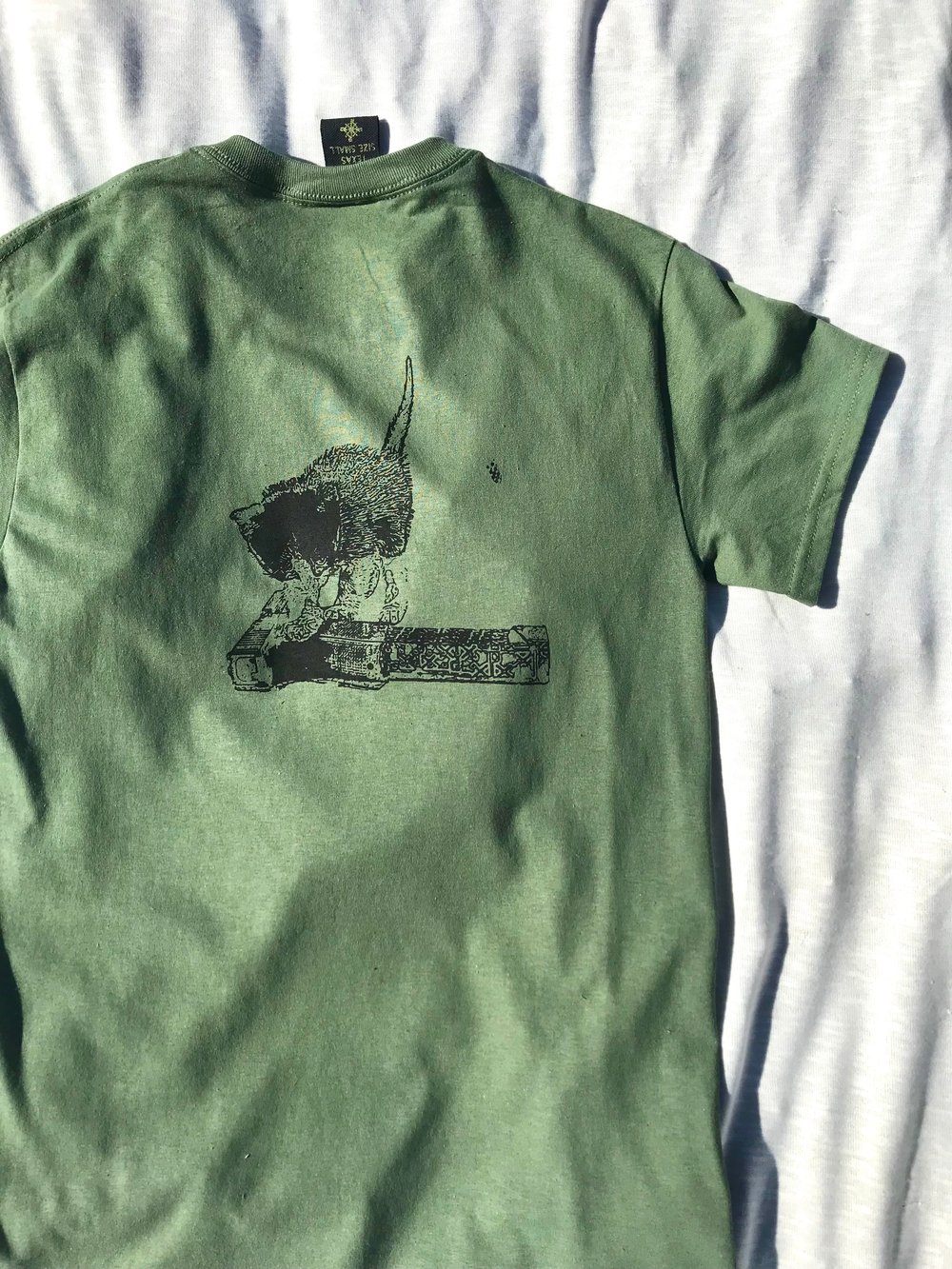 different kind of cat tee in army green 