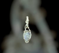 Image 2 of Mini rainbow moonstone 