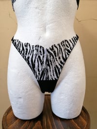 Image 3 of Lace Thong Zebra